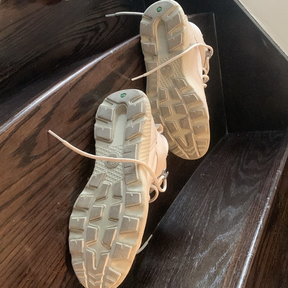 Women’s Tmberland Hiking Shoes - Picture 10 of 10